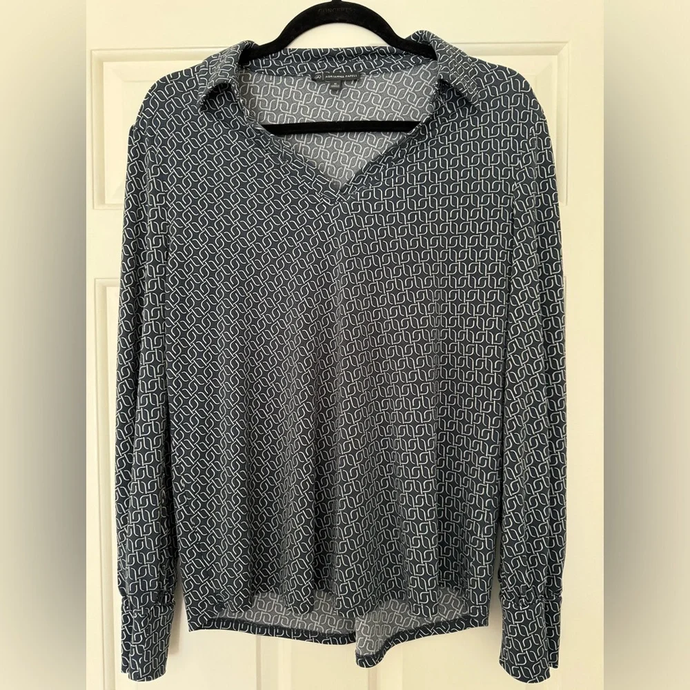 Adrianna Papell Women's Print Collared V-Neck Knit Top - Picture 1 of 3